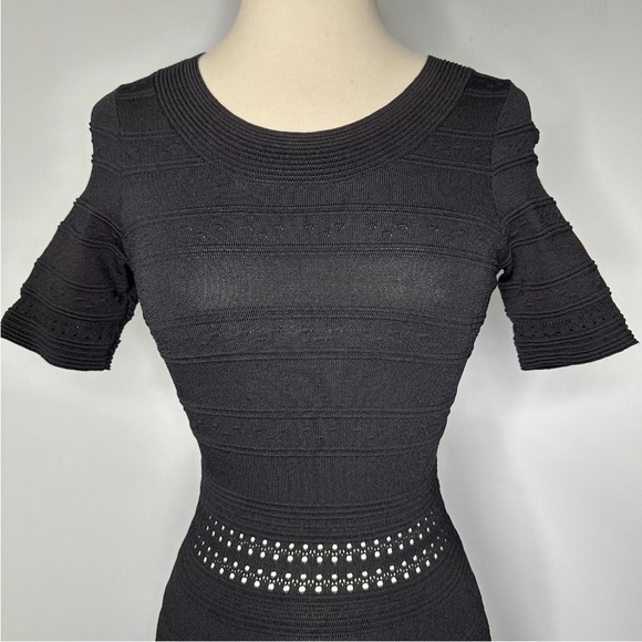 Sandro Black Stretch Knit Pullover Fit & Flare Short Sleeve Sweater Dress Size 1 - Picture 4 of 14
